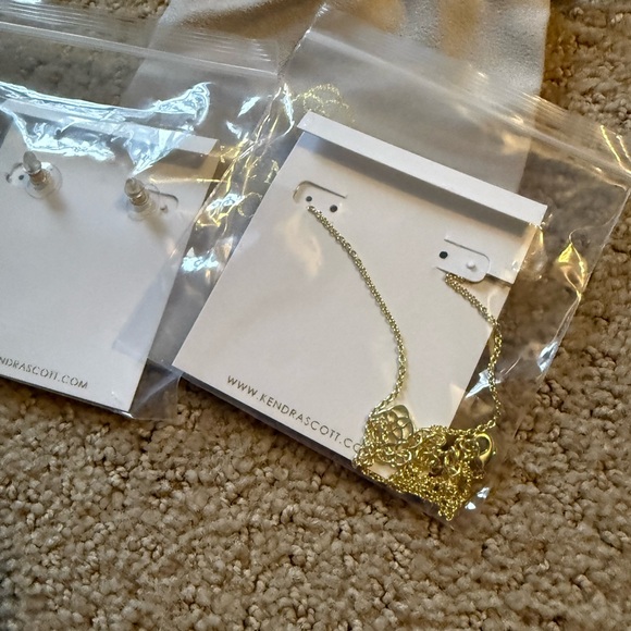 Kendra Scott Gold Earrings and Necklace Set - Picture 4 of 4